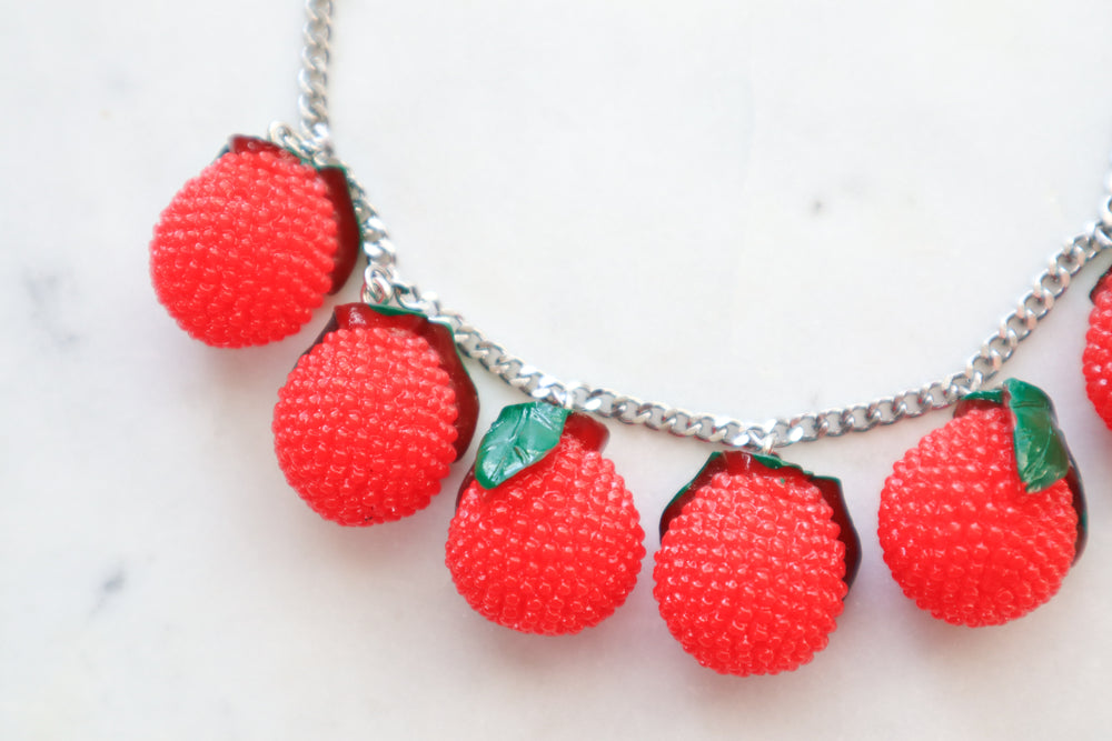 Lychee statement necklace