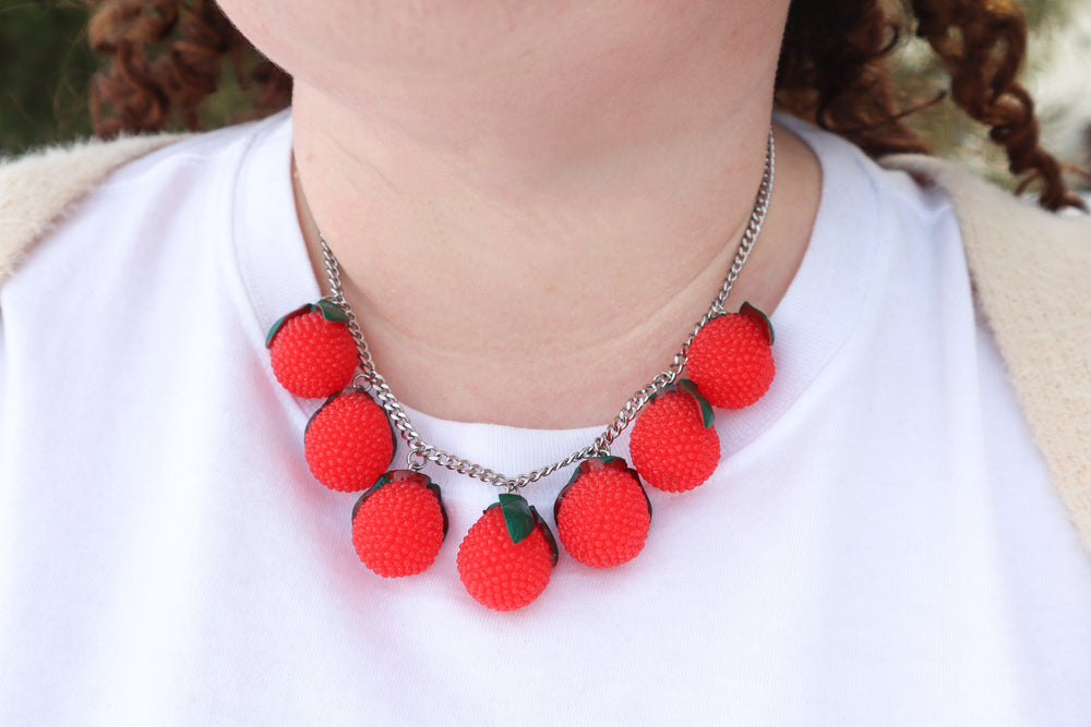 Lychee statement necklace